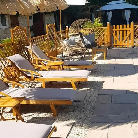 Inviting 3-bed In Villa